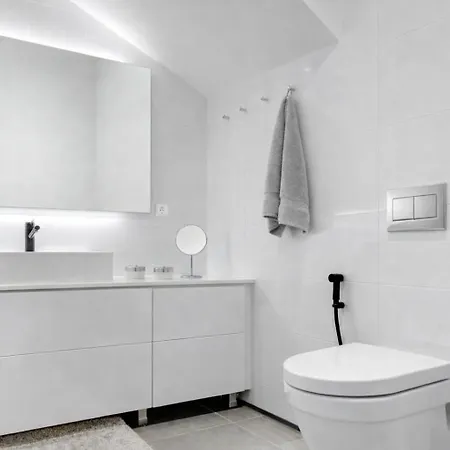 Luksustason Kolmen Makuuhuoneen Lomahuoneisto Meren Aeaerellae Appartement Turku