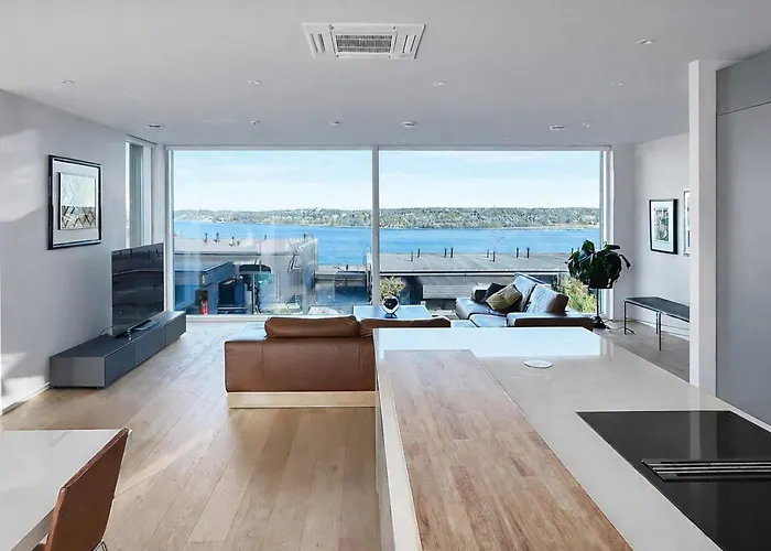 Luksustason Kolmen Makuuhuoneen Lomahuoneisto Meren Aeaerellae Appartement