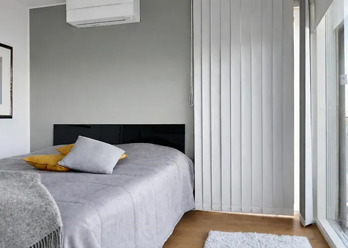 Luksustason Kolmen Makuuhuoneen Lomahuoneisto Meren Aeaerellae Appartement