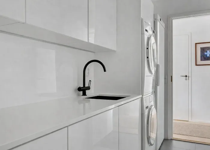 Appartement Luksustason Kolmen Makuuhuoneen Lomahuoneisto Meren Aeaerellae