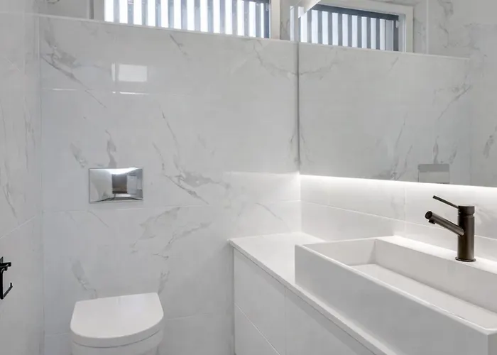 Luksustason Kolmen Makuuhuoneen Lomahuoneisto Meren Aeaerellae Appartement *